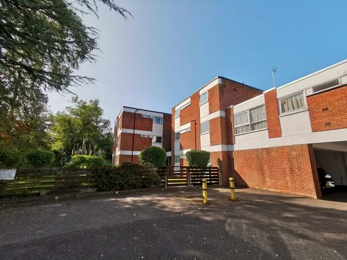 2 Bedroom Apartment To Rent In Bosmere Court, Bristol Road South, Northfiled, B31