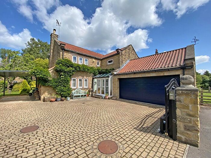 4 Bedroom Detached House For Sale In Manor Fold, Follifoot, Harrogate, HG3