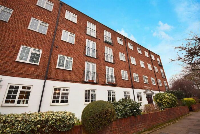 3 Bedroom Flat To Rent In Stanmore Road, Kew, Richmond TW9