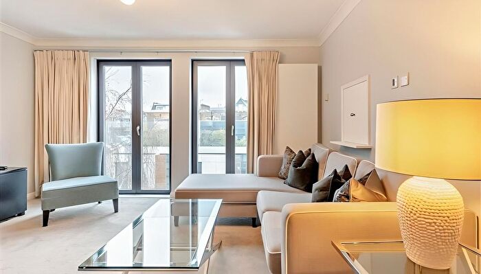 2 Bedroom Flat To Rent In Fulham Road, Chelsea, London, SW3