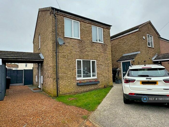 3 Bedroom Semi-Detached House To Rent In Poplar Road, Corby, NN17