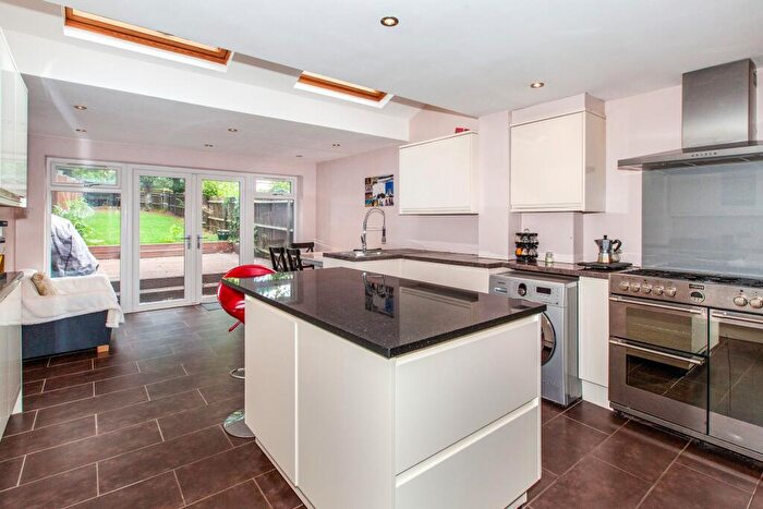 3 Bedroom Terraced House To Rent In Priors Way, Maidenhead, SL6