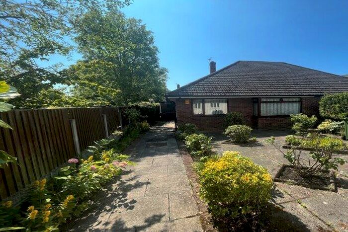 2 Bedroom Bungalow To Rent In Windmill Avenue, Liverpool, L23