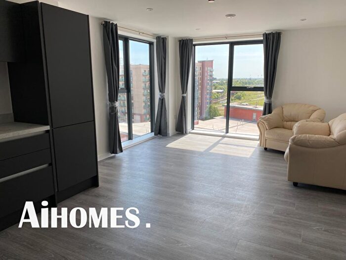 2 Bedroom Flat To Rent In Dt, Woden Street, Salford, Manchester, B29