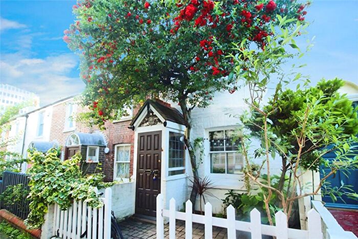 1 Bedroom Terraced House To Rent In Frederick Gardens, Brighton, BN1