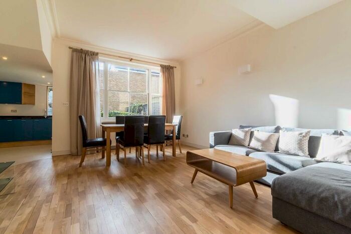 2 Bedroom Flat To Rent In King Street, London, W6