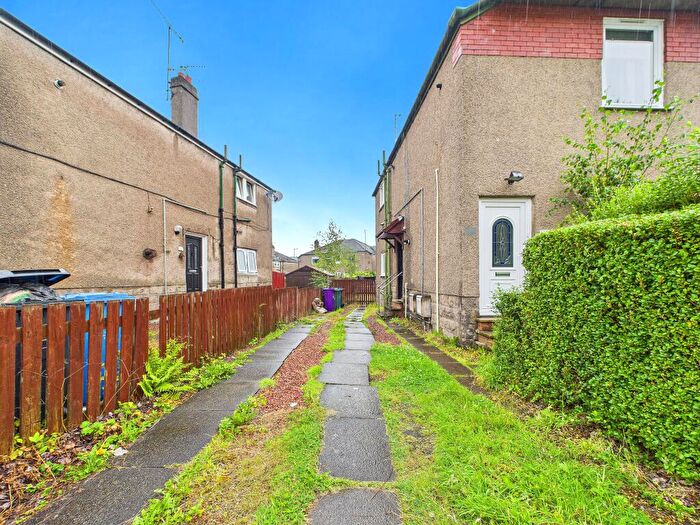 3 Bedroom Cottage To Rent In Kinnell Avenue, Hillington, G52