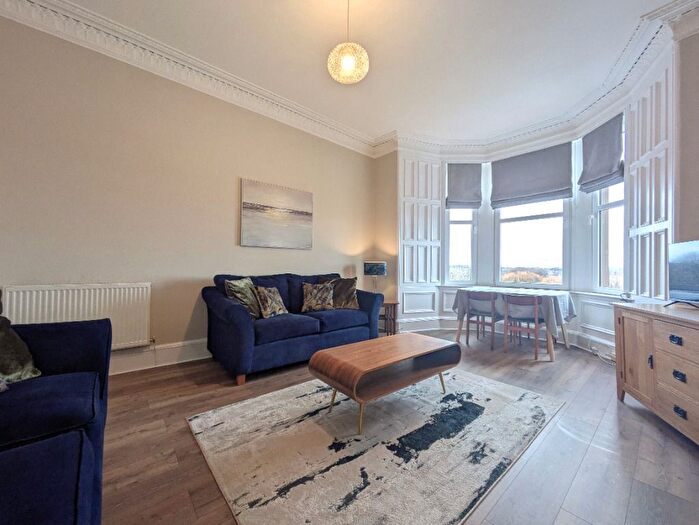 2 Bedroom Flat To Rent In Dundee Terrace, Fountainbridge, Edinburgh, EH11
