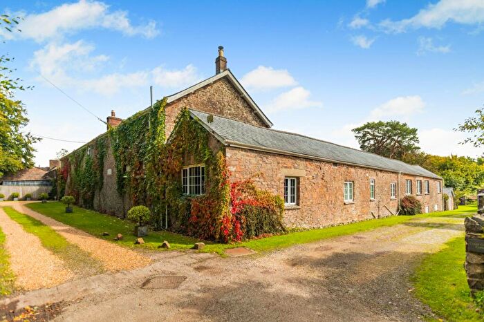 9 Bedroom Detached House For Sale In Stoodleigh, Tiverton, EX16