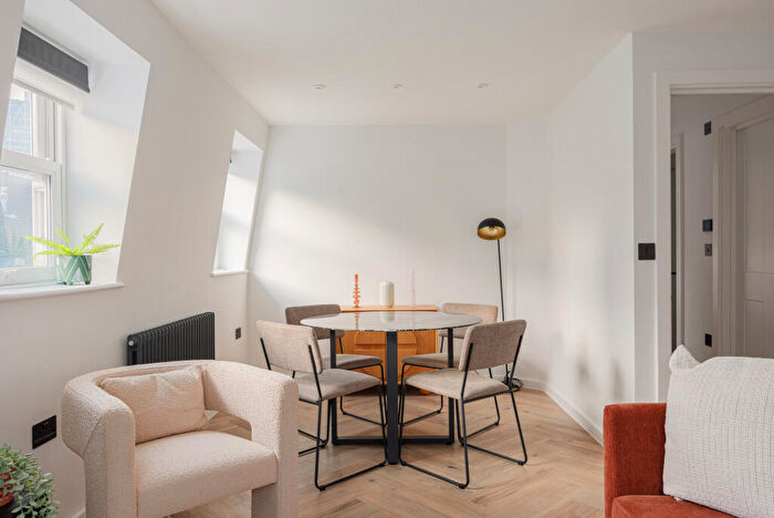 1 Bedroom Apartment To Rent In Wentworth Street, London, E1