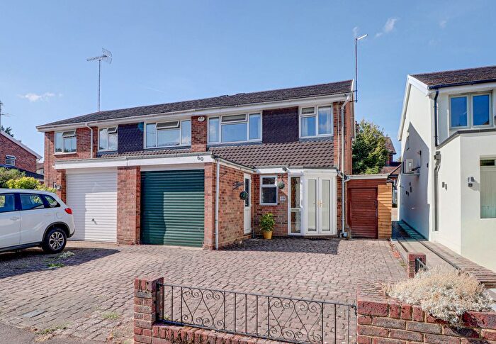 3 Bedroom Semi-Detached House For Sale In Waveney Road, Harpenden, AL5