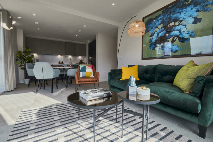 2 Bedroom Apartment To Rent In Angel Gardens, Manchester, M4