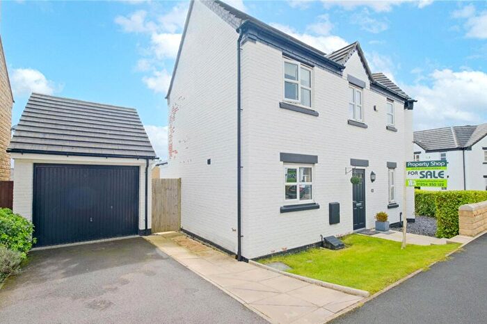3 Bedroom Semi-Detached House For Sale In Spinning Mill Close, Oswaldtwistle, Accrington, BB5