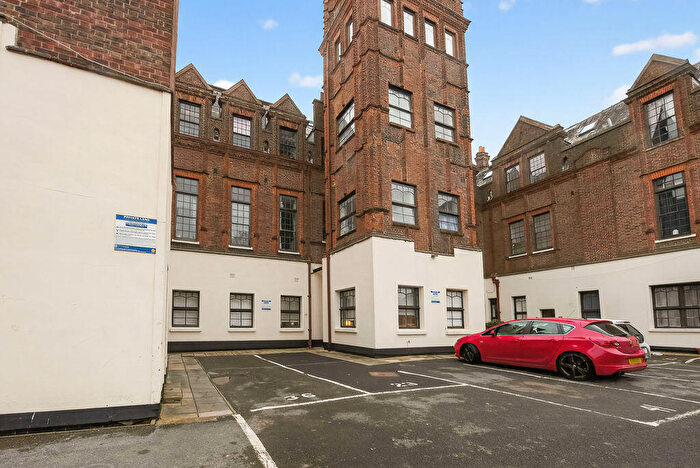 3 Bedroom Flat For Sale In Brandon Court, Lawrence Road, Southsea, PO5