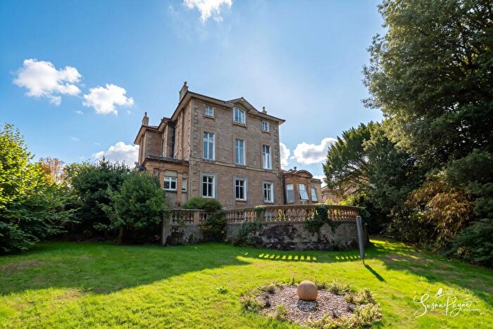 3 Bedroom Apartment For Sale In Park House, West Hill Road, Ryde, PO33