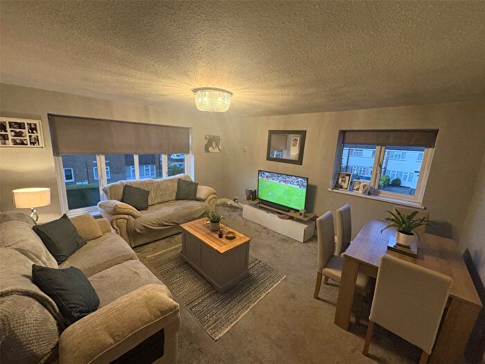 2 Bedroom Flat To Rent In Heathmere Drive, Birmingham, West Midlands, B37