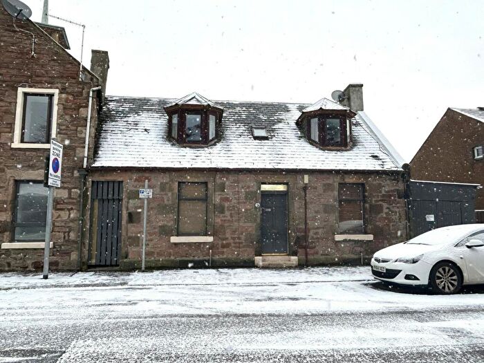2 Bedroom Flat To Rent In C Celt Street, Inverness., IV3