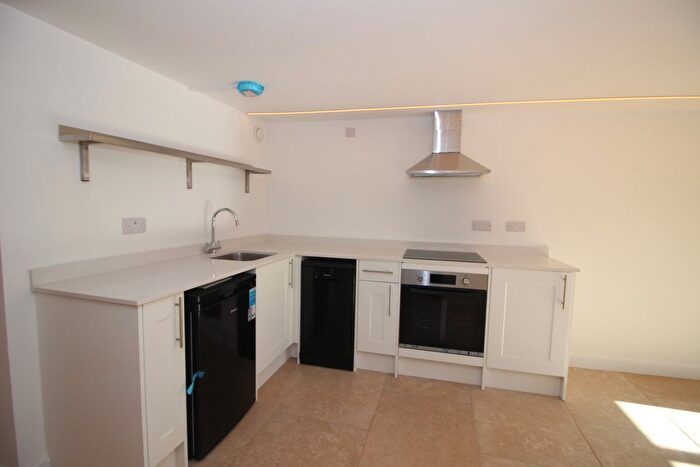 1 Bedroom Flat To Rent In The Old Malthouse, Level, Clarence Street, Bath, BA1