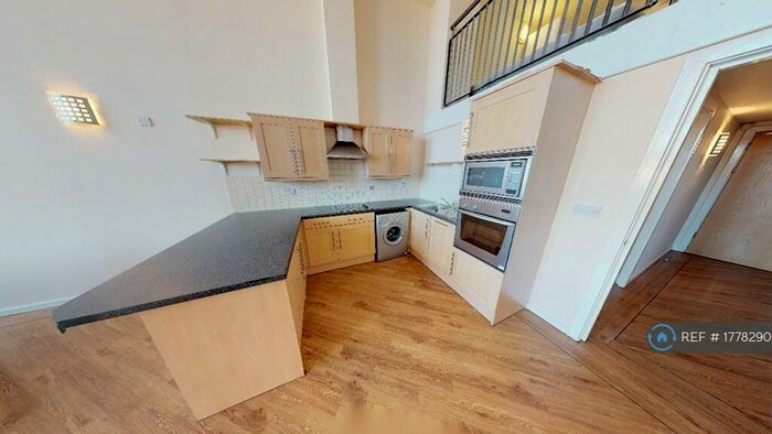 2 Bedroom Flat To Rent In Centenary Mill Court, Preston, PR1