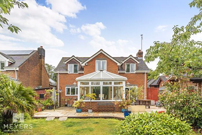 4 Bedroom Detached House For Sale In Dairy Close, Corfe Mullen, BH21