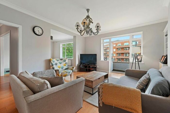 3 Bedroom Flat To Rent In Barons Keep, Gliddon Road, London, W14