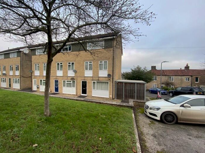 1 Bedroom Flat To Rent In Dyers Close Lane, Frome, Somerset, BA11