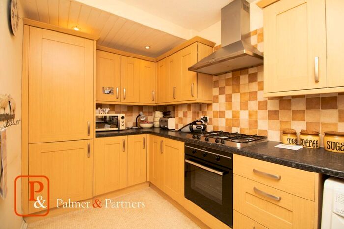 3 Bedroom Semi-Detached House To Rent In Billsdale Close, Colchester, Essex, CO4