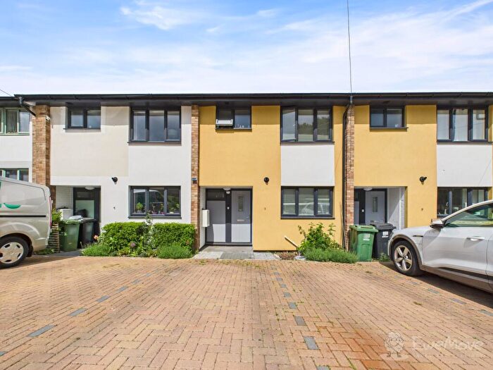 3 Bedroom Terraced House For Sale In Lamerton Close, Bordon, Hampshire, GU35