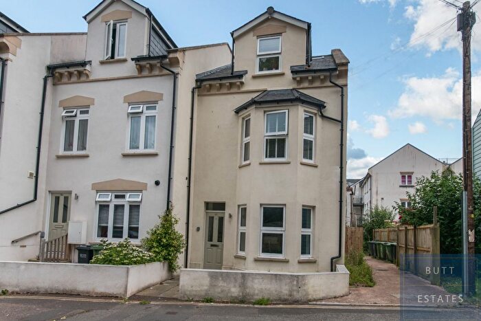 1 Bedroom Flat For Sale In Church Road, Exeter, EX2