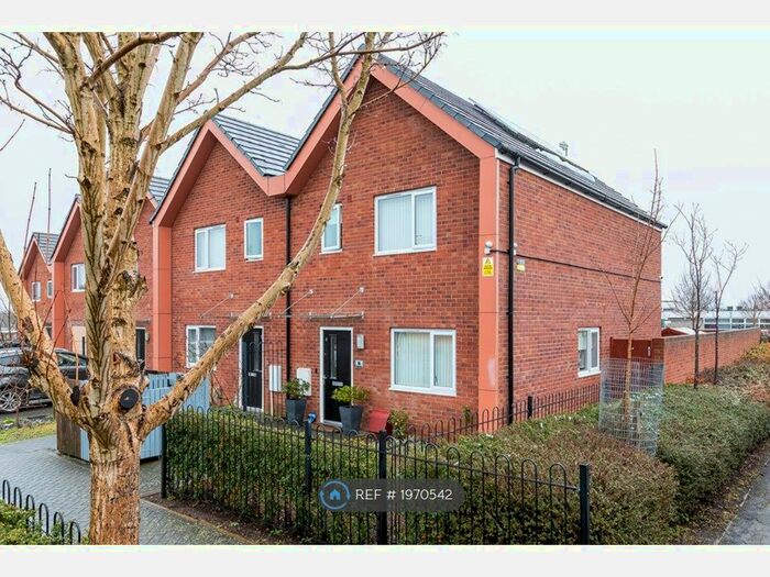 3 Bedroom Semi-Detached House To Rent In Cotford Close, Bristol, BS14