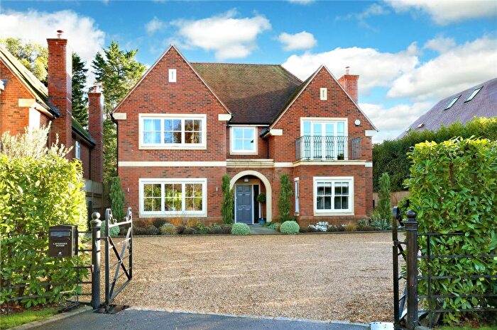 6 Bedroom Detached House For Sale In Gregories Farm Lane, Beaconsfield, Buckinghamshire, HP9