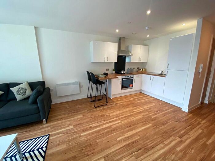 2 Bedroom Flat To Rent In Manchester Waters, Pomona Strand, Old Trafford, M16