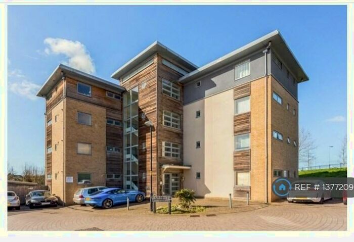 2 Bedroom Flat To Rent In Renard Court, Cheltenham, GL51