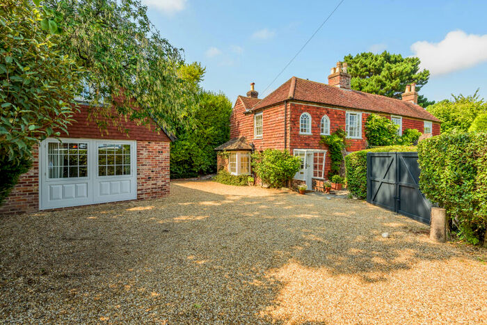 3 Bedroom Semi-Detached House To Rent In Kings Saltern Road, Lymington, SO41