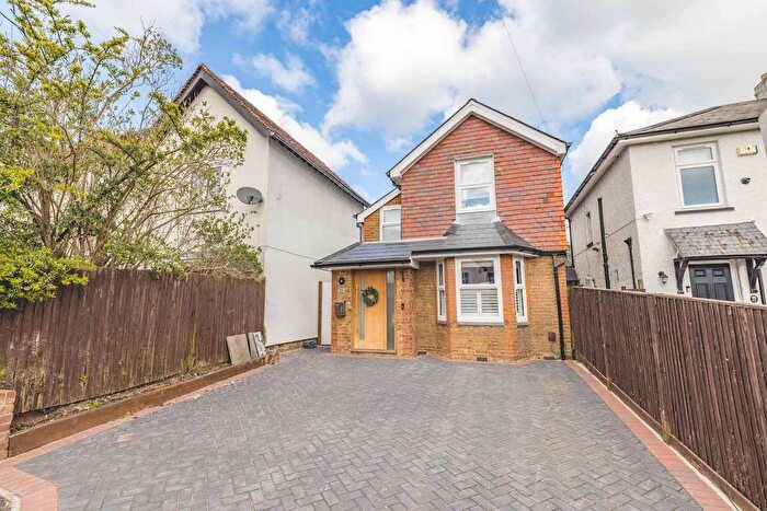 3 Bedroom Detached House For Sale In Britwell Road, Burnham, SL1
