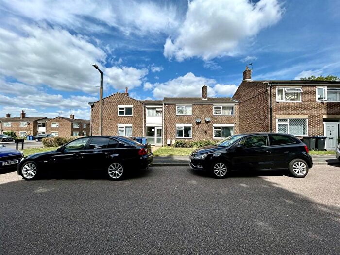1 Bedroom Apartment To Rent In Willowfield, Harlow, CM18