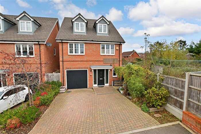 4 Bedroom Detached House For Sale In Archer Close, Coopersale, Essex, CM16