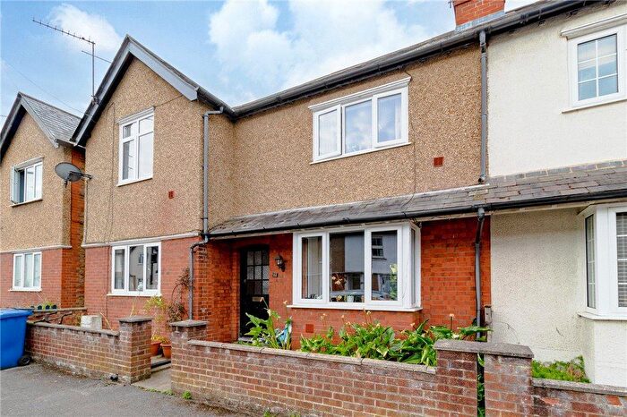 3 Bedroom Semi-Detached House To Rent In Maidenhead, Berkshire, SL6