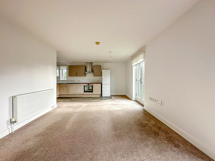 2 Bedroom Apartment To Rent In Hudson Close, Cambridge, CB2