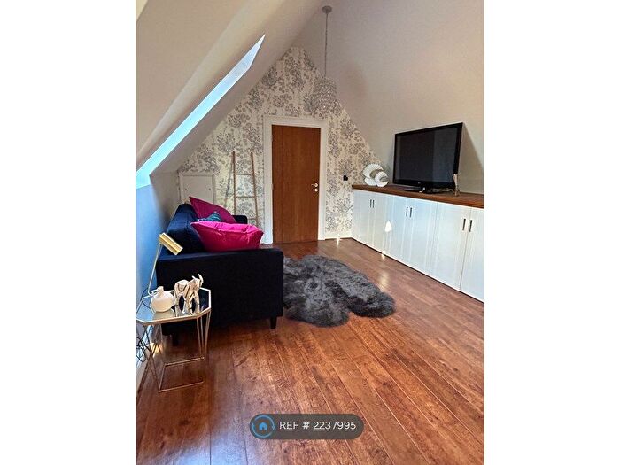 2 Bedroom Detached House To Rent In Headington Road, Headington, Oxford, OX3