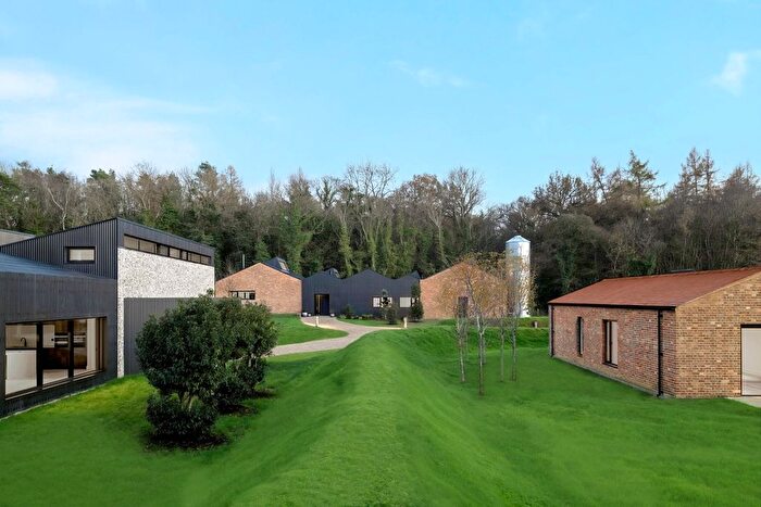 16 Bedroom Town House For Sale In Deadhearn Lane, Chalfont St. Giles, HP8