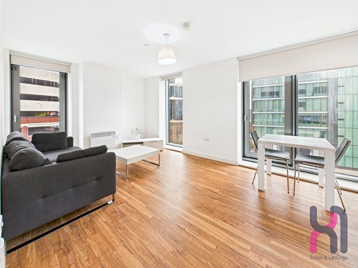 2 Bedroom Flat To Rent In Media City, Michigan Point Tower A, Michigan Avenue, Salford, M50