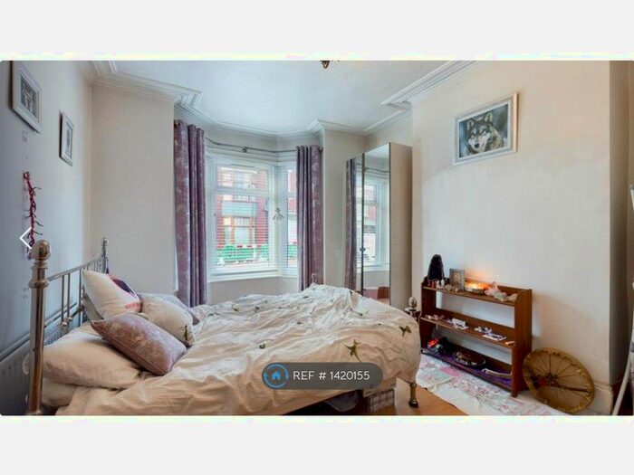 2 Bedroom Maisonette To Rent In Birchington Avenue, South Shields, NE33