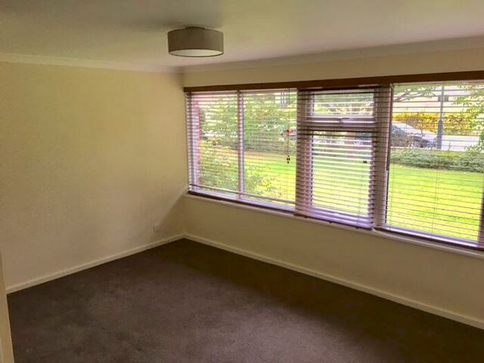 2 Bedroom Apartment To Rent In The Poplars, West Bridgford, NG2