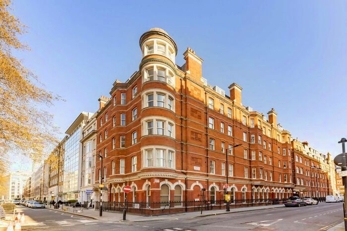 2 Bedroom Flat To Rent In Eastcastle Street, London, W1T