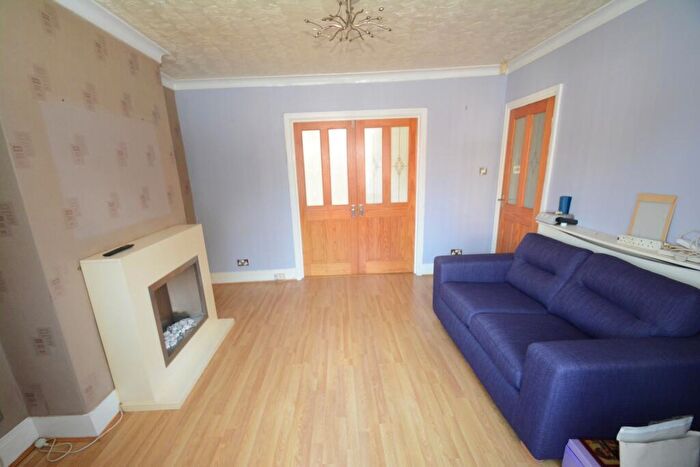 3 Bedroom Semi-Detached House For Sale In Forshaw Avenue, Abbey Hey, M18