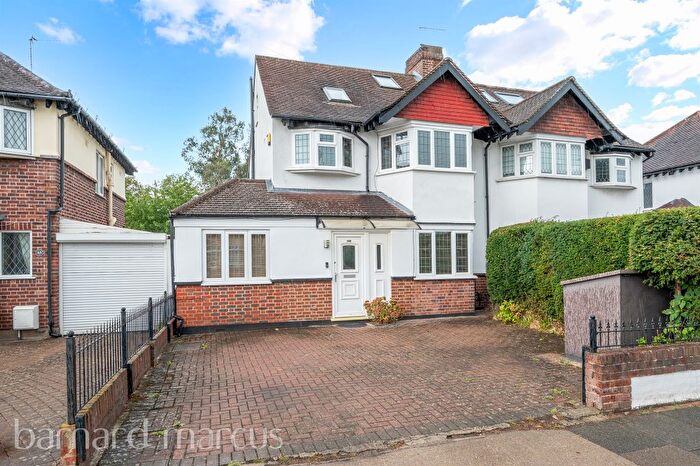 4 Bedroom Semi-Detached House For Sale In Clarence Avenue, New Malden, KT3