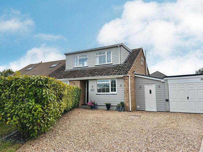 4 Bedroom Semi-Detached House For Sale In Kennedy Crescent, Cholsey, OX10