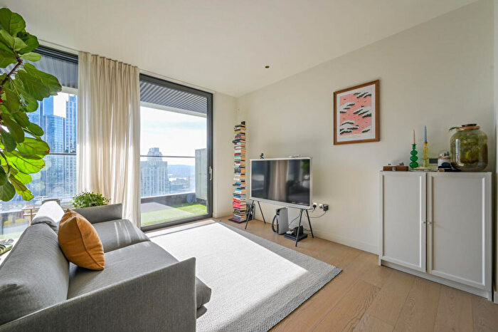 1 Bedroom Flat For Sale In Hobart Building, Canary Wharf, London, E14