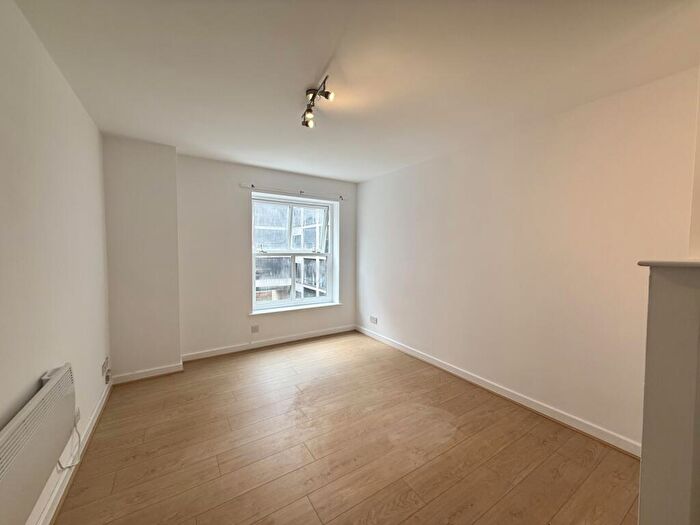 1 Bedroom Apartment To Rent In Velvet Court, Granby Row, Manchester, M1